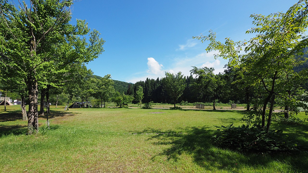 新発田市滝谷森林公園