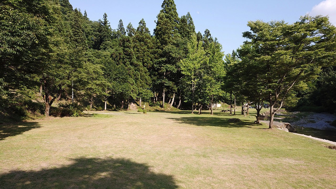 中ノ沢渓谷森林公園