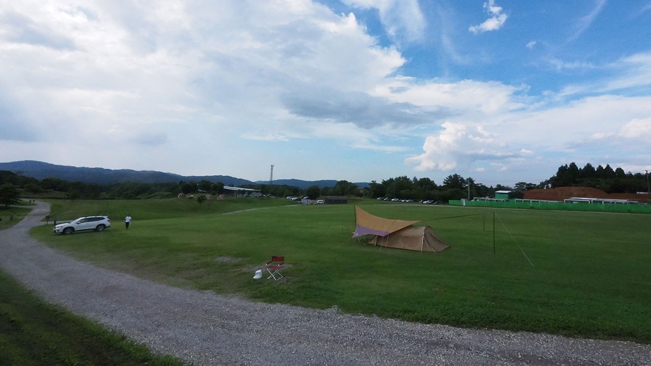 Snow Peak HEADQUARTERS Campfield