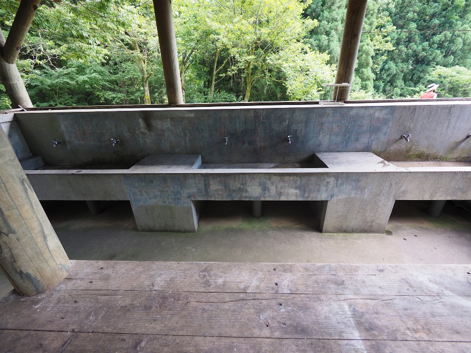 粟ヶ岳県民休養地 キャンプ場