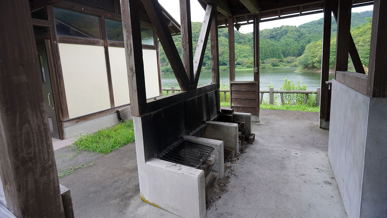 新穂ダムキャンプサイト