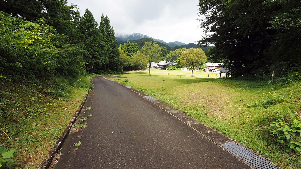 新潟県立こども自然王国 ガルルの丘キャンプ場
